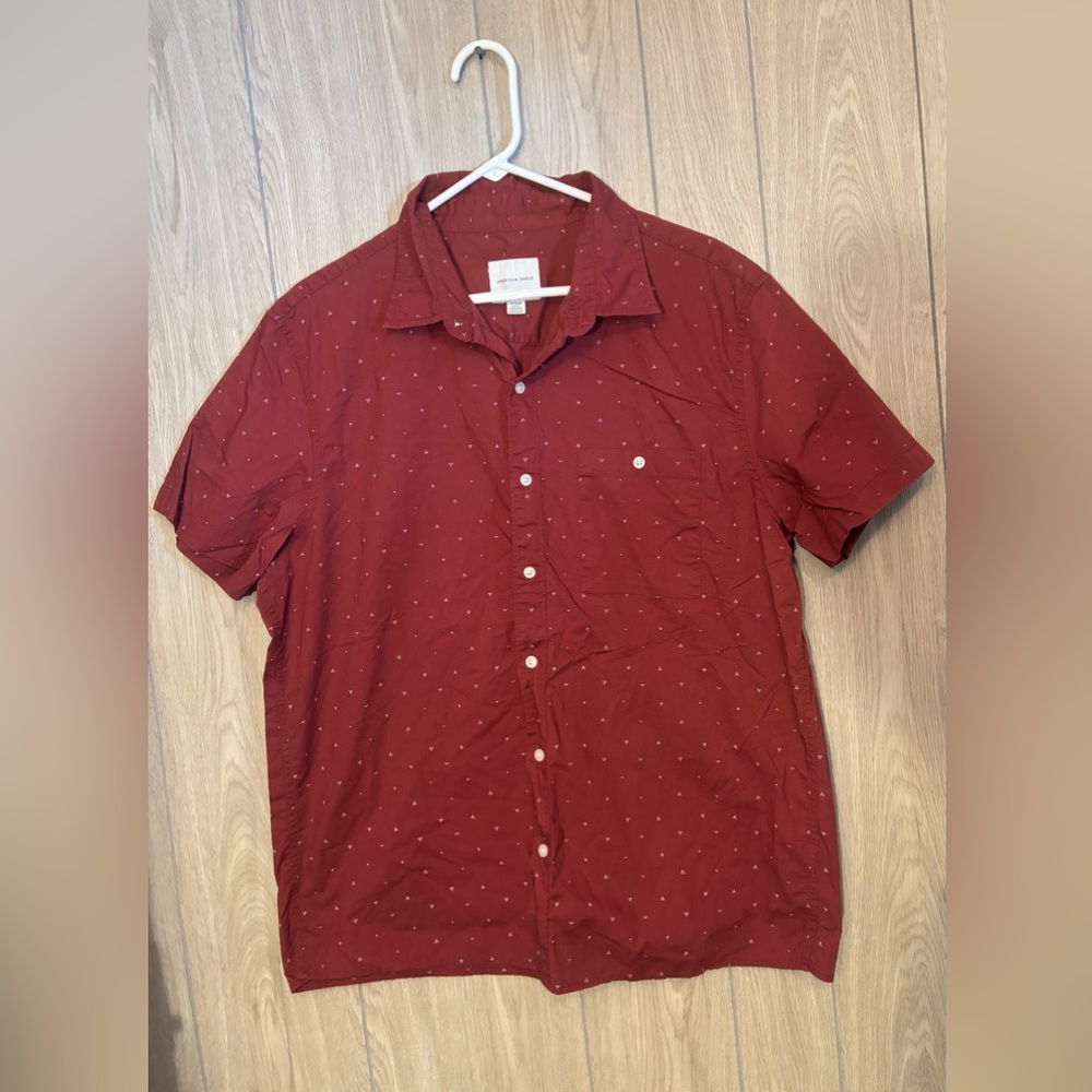 American Eagle Outfitters Maroon Casual Button-Down Shirt